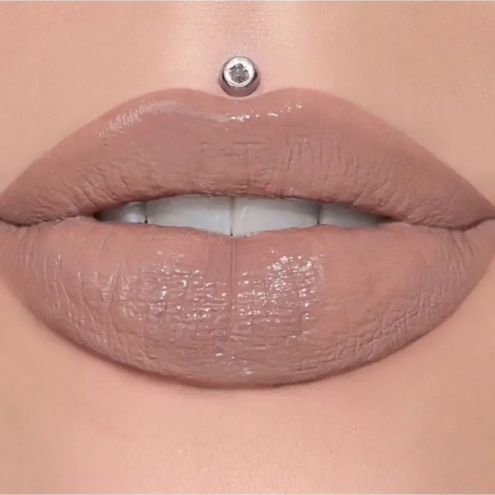 Jeffree Star Supreme Gloss Lip Gloss Nude Shade Full Size NIB Celebrity Skin